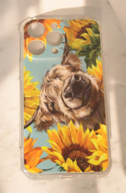 Etui na iPhone'a 13 Pro Max, wykonany z TPU.