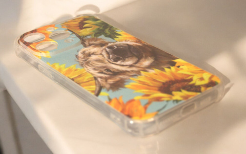 Etui na iPhone'a 14 Plus, wykonany z TPU. Etui na iPhone'a 14 Plus, wykonany z TPU.