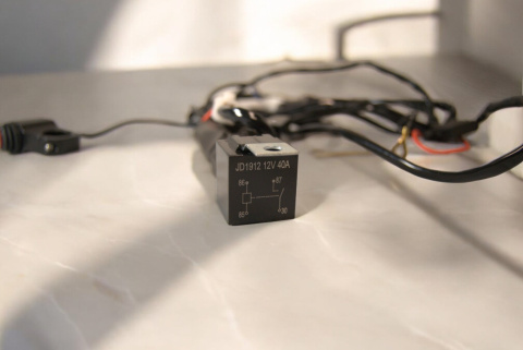 Wiązka przewodów LED motocyklowych, 480 W, 14 AWG, wodoodporne okablowanie z przekaźnikiem i przełącznikiem Wiązka przewodów LED motocyklowych, 480 W, 14 AWG, wodoodporne okablowanie z przekaźnikiem i przełącznikiem